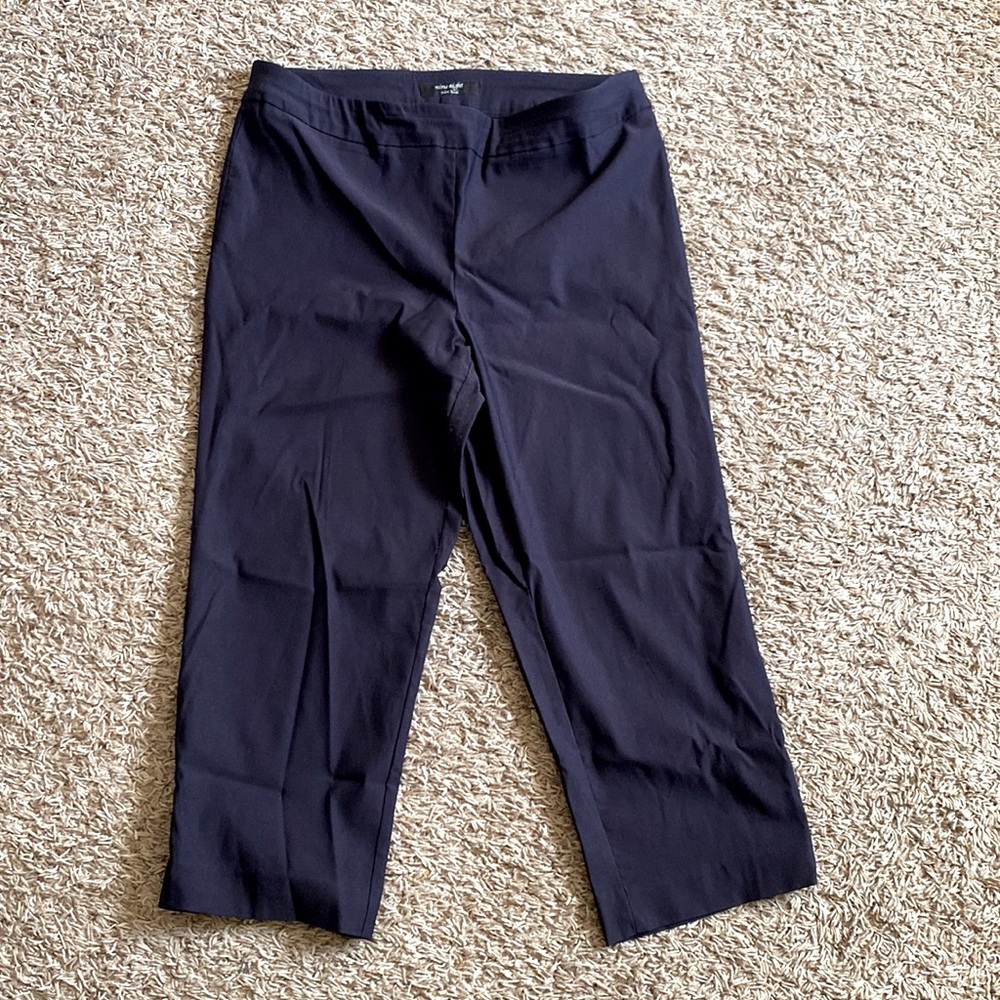 Nine.Eight New York Women’s Navy Capris Pant